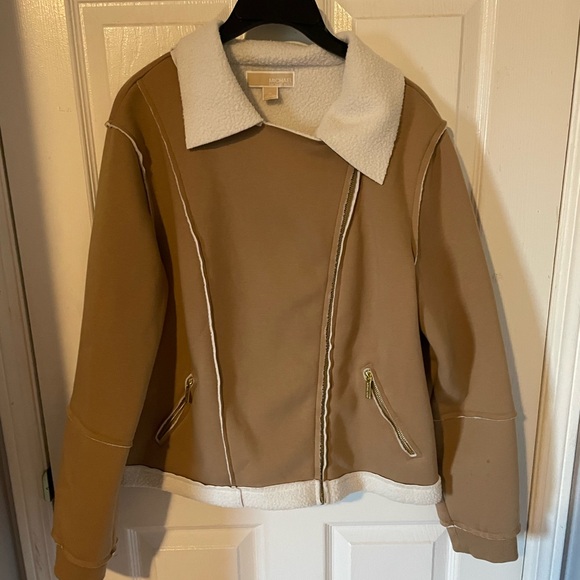 Micheal Kors - Sherpa Lined Jacket (extra large) - Picture 1 of 4